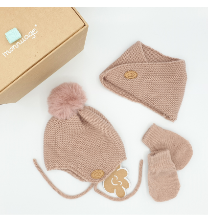 Conjunt primera posada Monnuage Gorro, coll i manyoples Rosa Empolsat